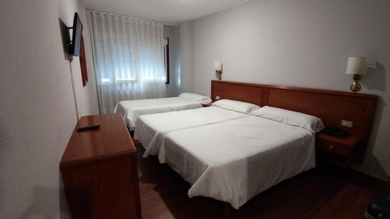 Hotel Maycar La Corogne Extérieur photo